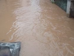 Genangan Tak Kunjung Surut, Warga Sambirata Cibeber, Kembali Di Kepung Banjir