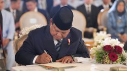 Momen Haru Prabowo Jadi Saksi Nikah Sespri Agung Surahman, Sempat Meneteskan Air Mata.