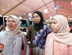 Melipir usai Ngantor, Tiga Sahabat Ini Terpukau Sajian Keberagaman di Imlek Festival 2577.