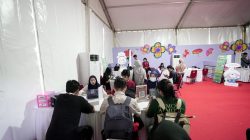 Antusiasme Pengunjung Imlek Festival 2577 Manfaatkan Layanan Cek Kesehatan Gratis.