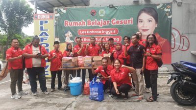 Gesuri Mesias Bintang Merah Angota Dewan DPRD Kota Tangerang Berbagi Takjil Dibulan Ramadhan Bersama Anggota PAC PDI Perjuangan Ciledug
