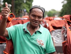 Di Tengah Rabun dan Nyeri Sendi, Becak Listrik Bawa Asa Baru bagi Pembecak Lansia Nganjuk.