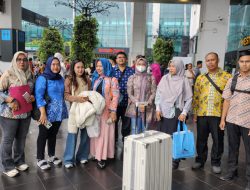 Gubernur Dedi Mulyadi Turun Tangan, DPPKBP3A Kabupaten Cirebon Dampingi Kepulangan Vina Korban Dugaan TPPO dari China